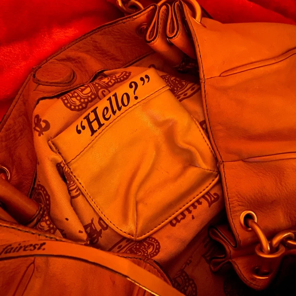 Juicy Couture Tan Leather Shoulder Bag with Gold-Tone Logo - Picture 8 of 13